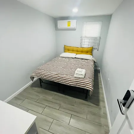 Airport Xpress Guestrooms Philadelphia Exterior photo