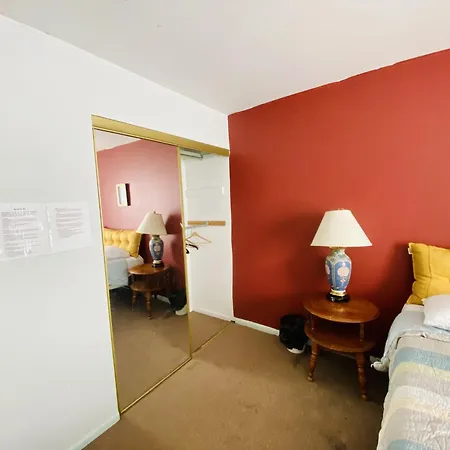 Airport Xpress Guestrooms Philadelphia Exterior photo