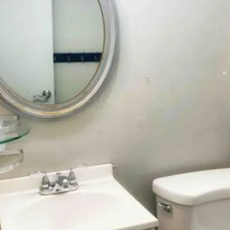 Airport Xpress Guestrooms Philadelphia Exterior photo
