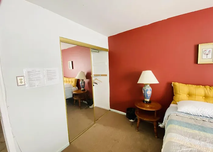 Airport Xpress Guestrooms