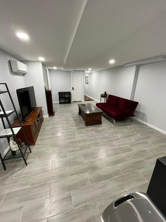 Airport Xpress Guestrooms Homestay *