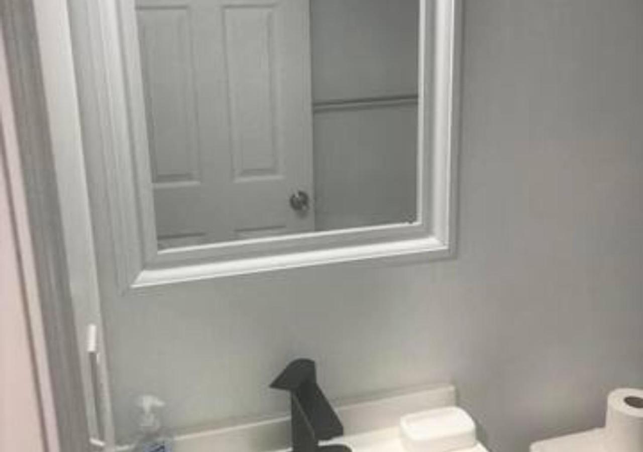 Airport Xpress Guestrooms *